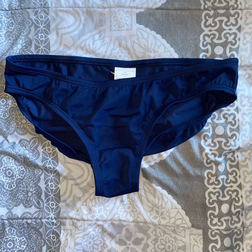 NIKE SWIM BOTTOMS